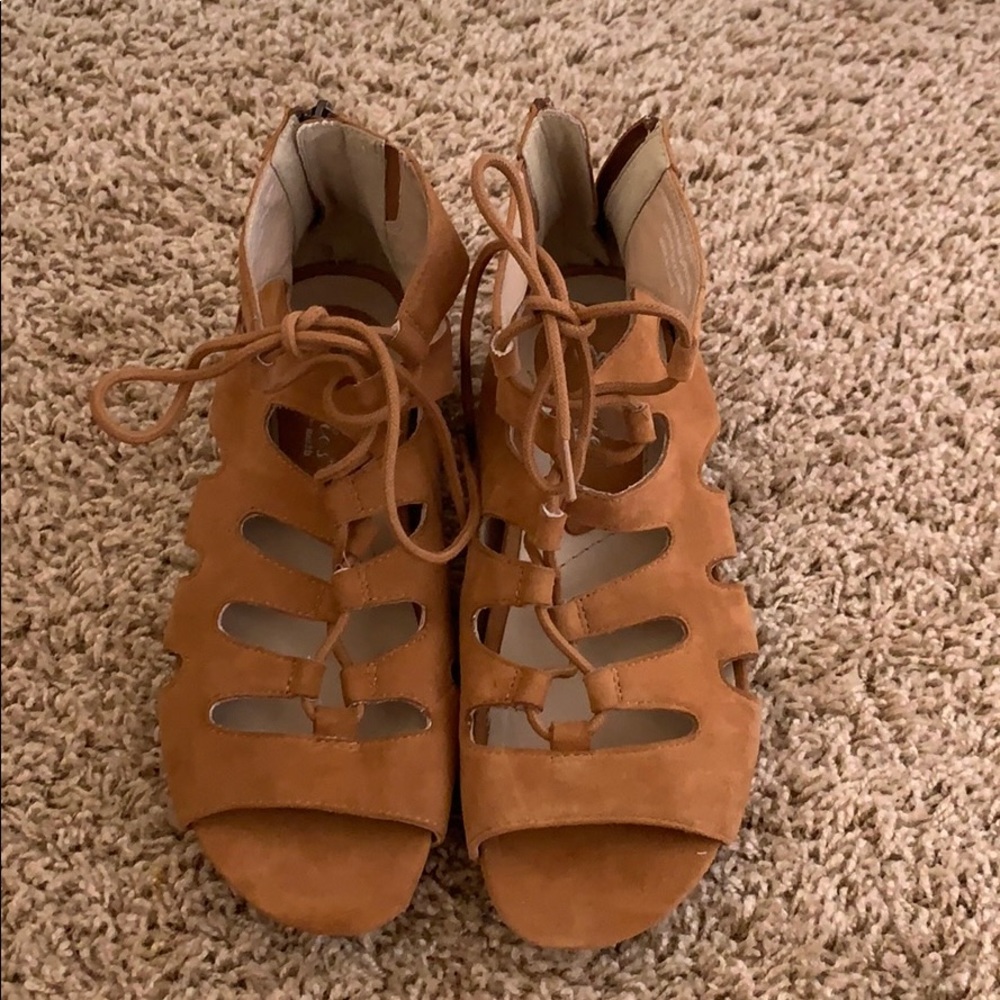 Earthies lace up sandals